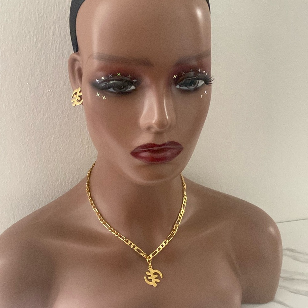 Necklaces set for women.